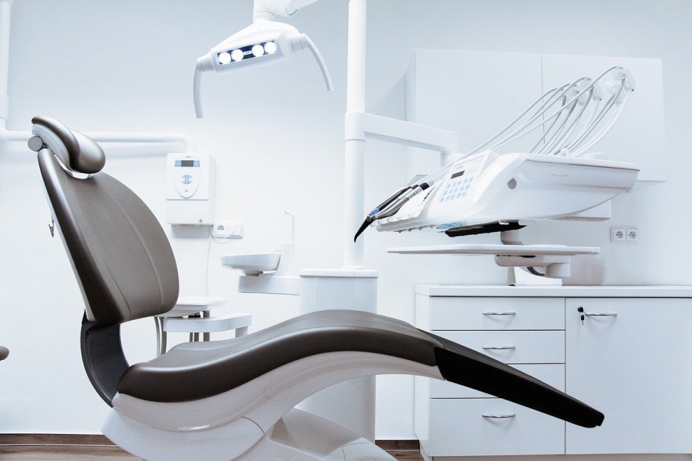 Hvilken tandlæge er bedst til prisen i Søborg?